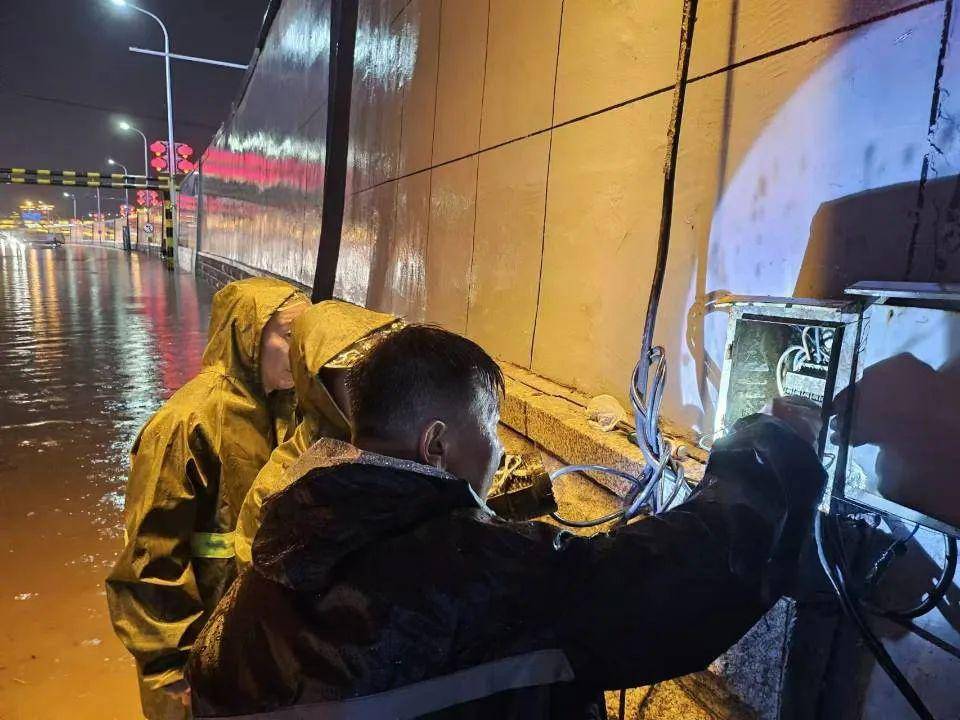 暴雨中的延吉：职能部门全力守护→