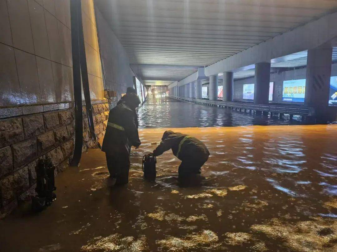 暴雨中的延吉：职能部门全力守护→